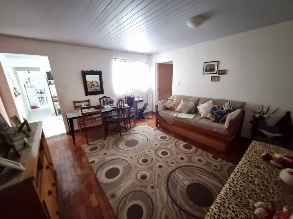 Casa à venda com 3 quartos, 232m² - Foto 3