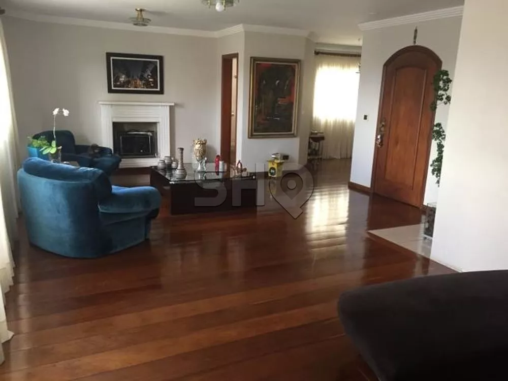 Apartamento à venda com 4 quartos, 220m² - Foto 2