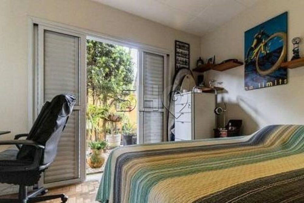 Casa à venda com 3 quartos, 179m² - Foto 7