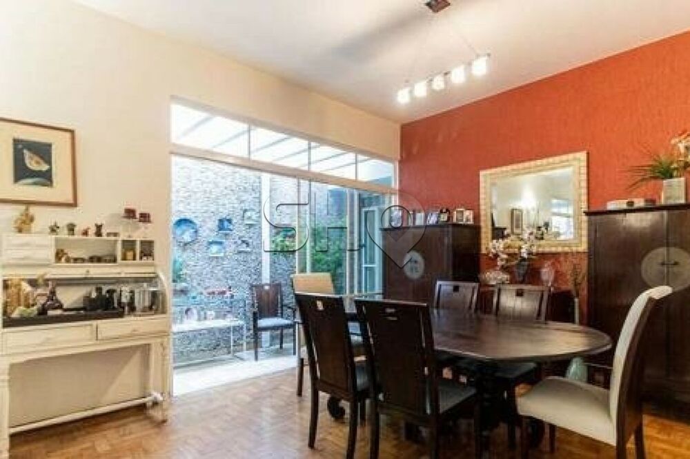Casa à venda com 3 quartos, 179m² - Foto 2