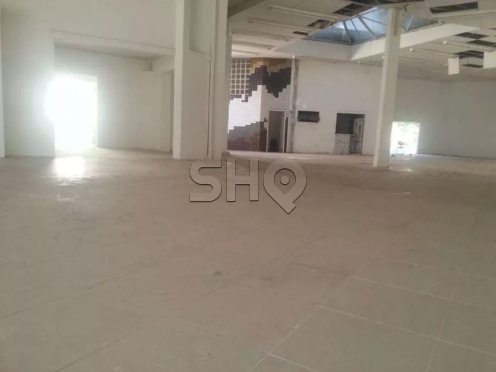 Casa Comercial à venda com 5 quartos, 876m² - Foto 1