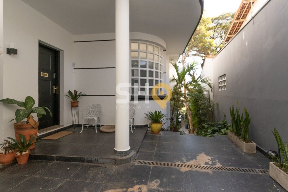 Sobrado à venda com 4 quartos, 376m² - Foto 4