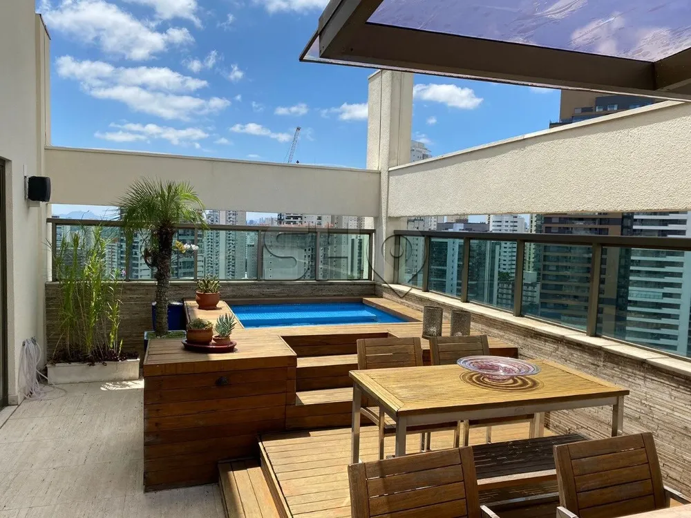 Apartamento, 3 quartos, 240 m² - Foto 1