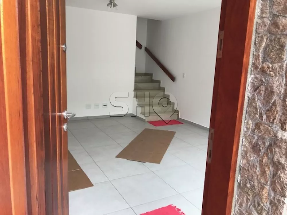 Sobrado à venda com 5 quartos, 250m² - Foto 1