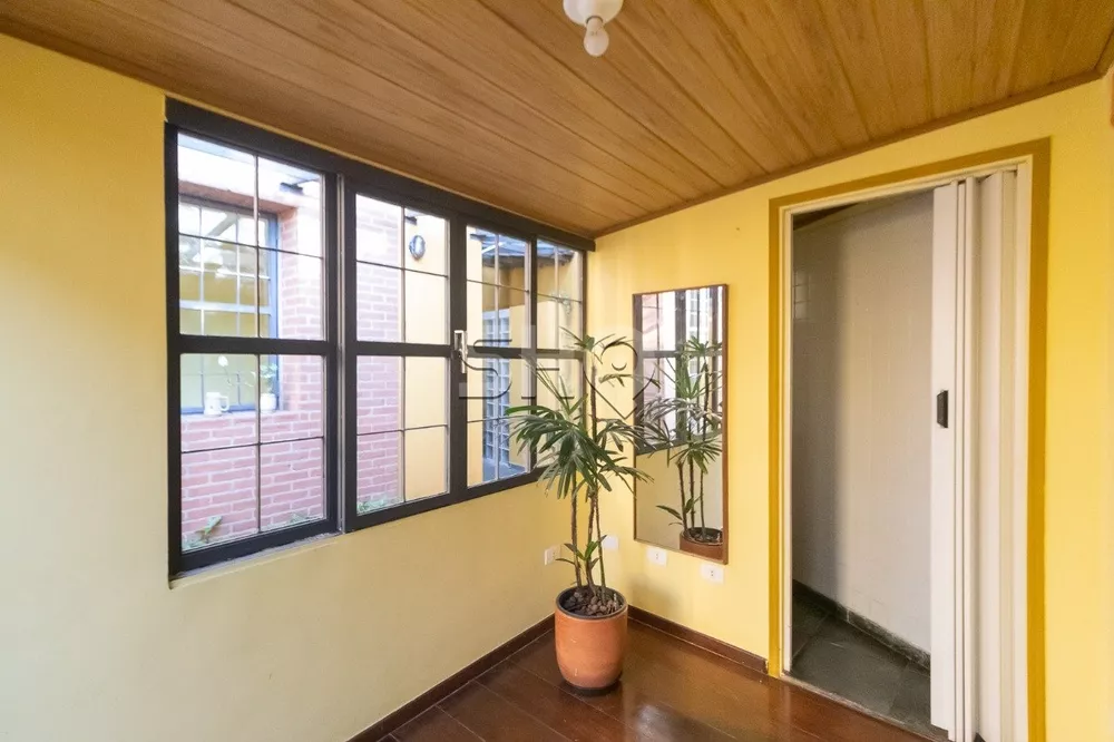 Casa, 6 quartos, 190 m² - Foto 1