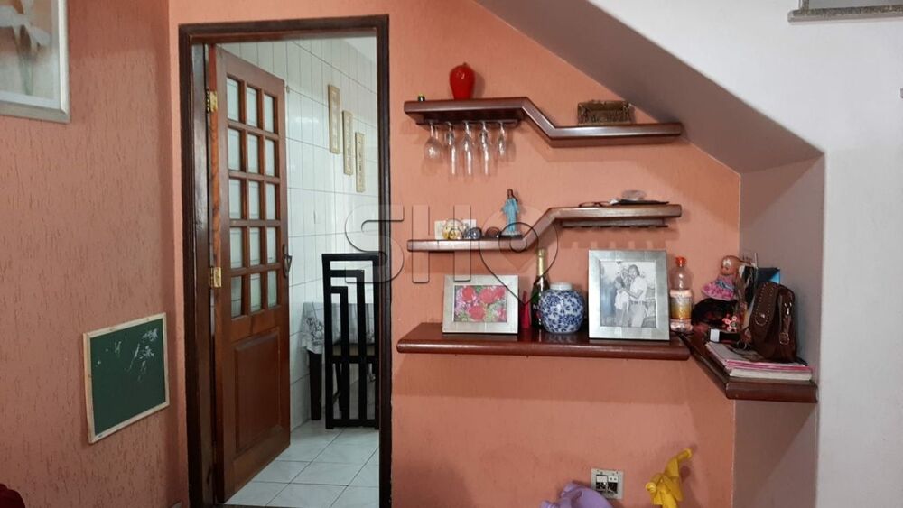 Sobrado à venda com 4 quartos, 140m² - Foto 1