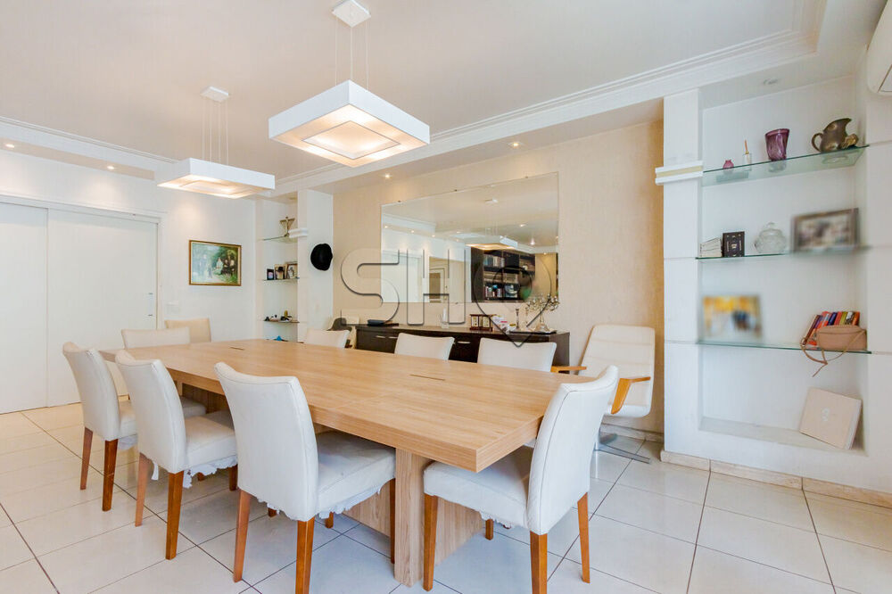 Apartamento, 3 quartos, 260 m² - Foto 2