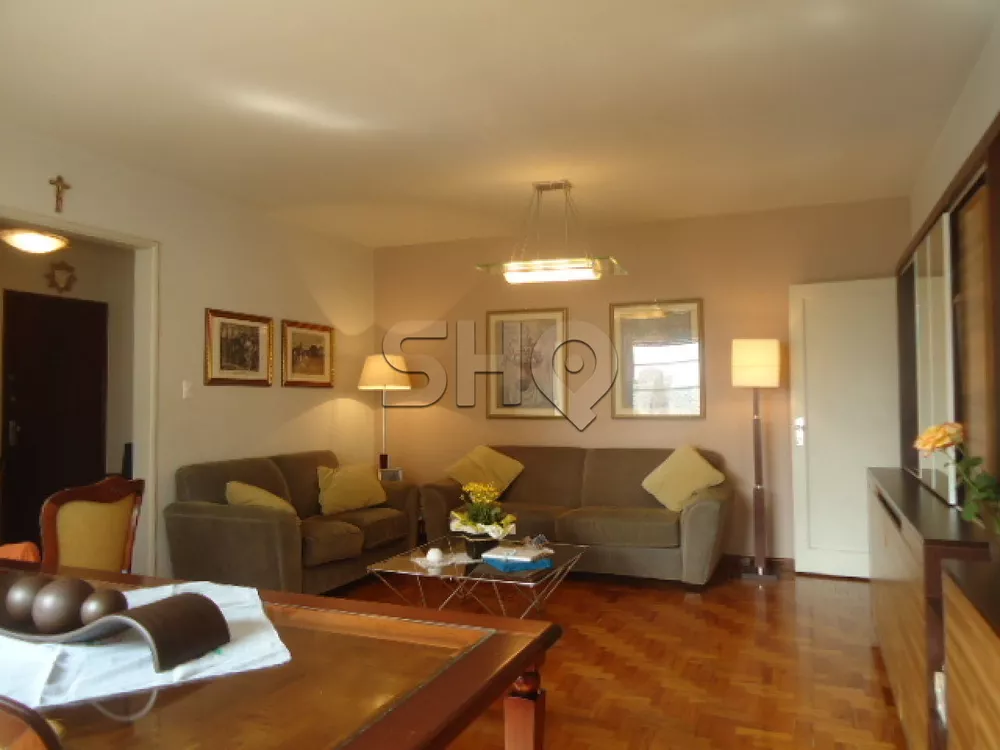 Apartamento à venda com 3 quartos, 157m² - Foto 1