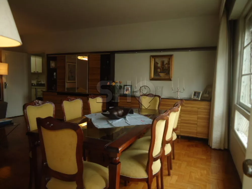 Apartamento à venda com 3 quartos, 157m² - Foto 4