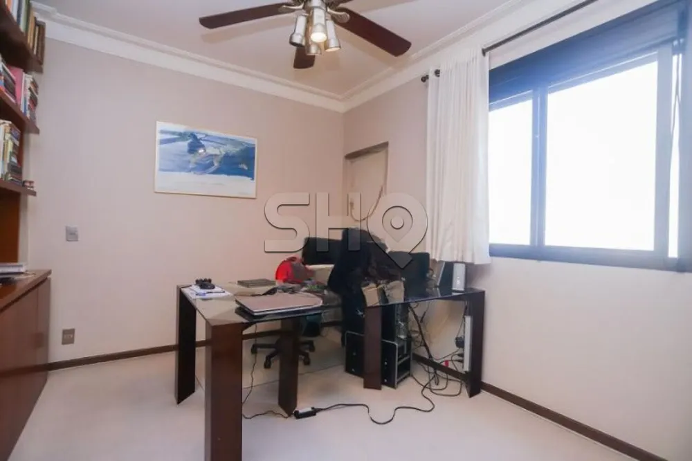 Apartamento, 4 quartos, 252 m² - Foto 1