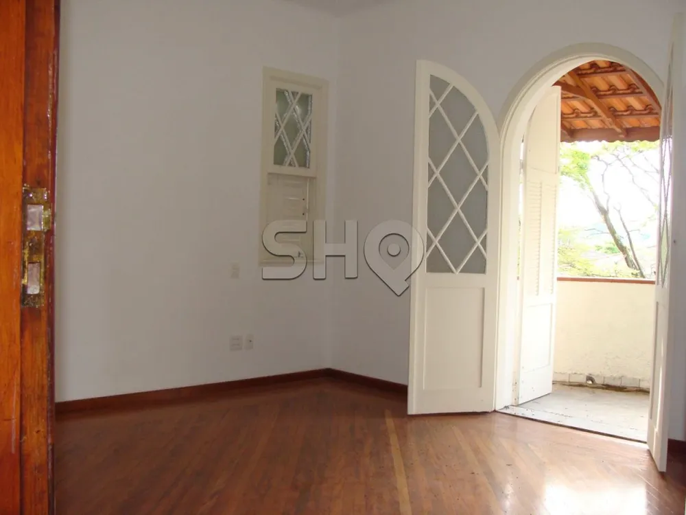 Sobrado, 4 quartos, 330 m² - Foto 1