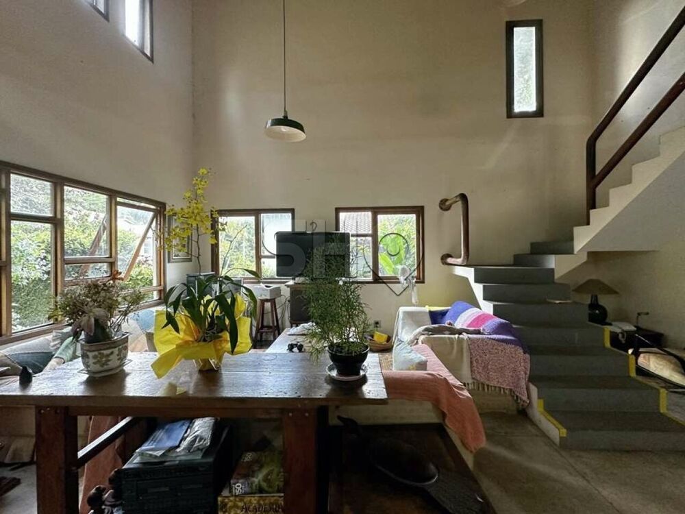 Casa à venda com 4 quartos, 304m² - Foto 6