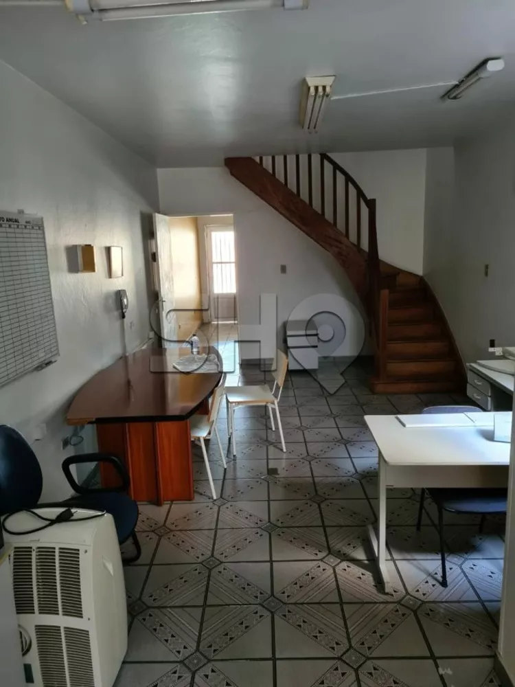 Sobrado à venda com 3 quartos, 650m² - Foto 2