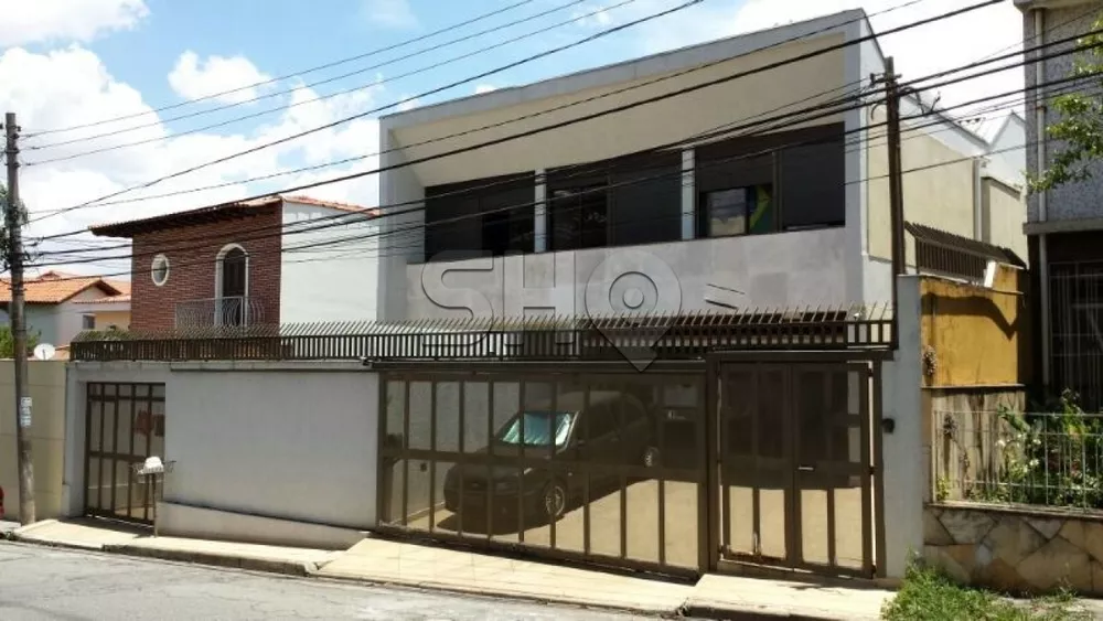 Sobrado à venda com 5 quartos, 351m² - Foto 1