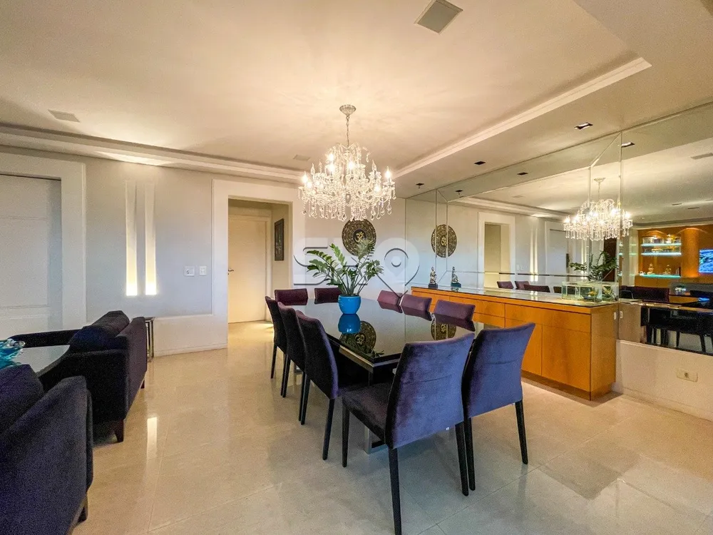 Apartamento, 3 quartos, 251 m² - Foto 2