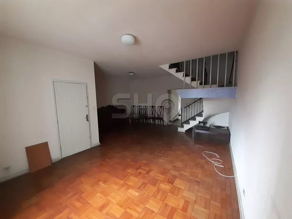 Sobrado à venda com 3 quartos, 170m² - Foto 1