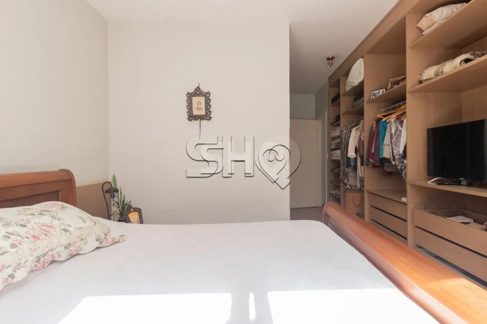 Sobrado, 3 quartos, 241 m² - Foto 2