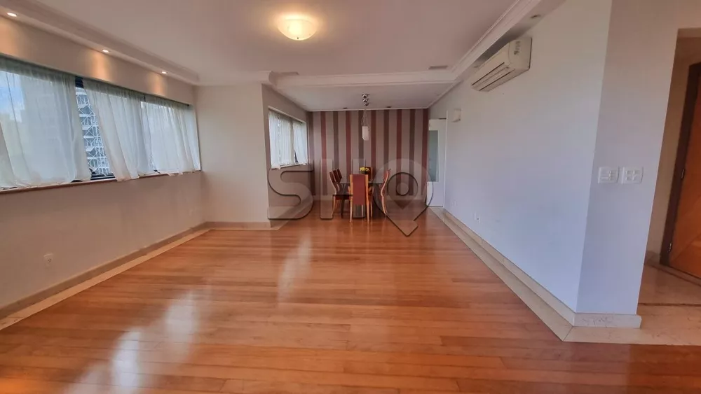 Apartamento à venda com 4 quartos, 186m² - Foto 2