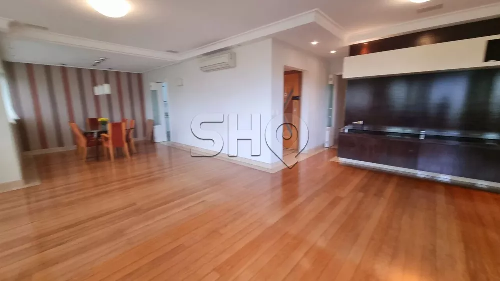 Apartamento à venda com 4 quartos, 186m² - Foto 1