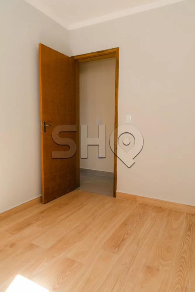 Apartamento à venda com 2 quartos, 42m² - Foto 2