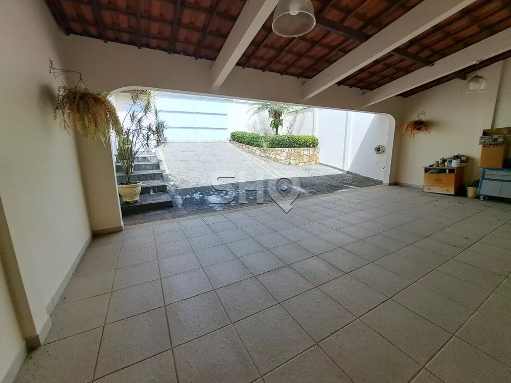 Casa à venda com 3 quartos, 290m² - Foto 2