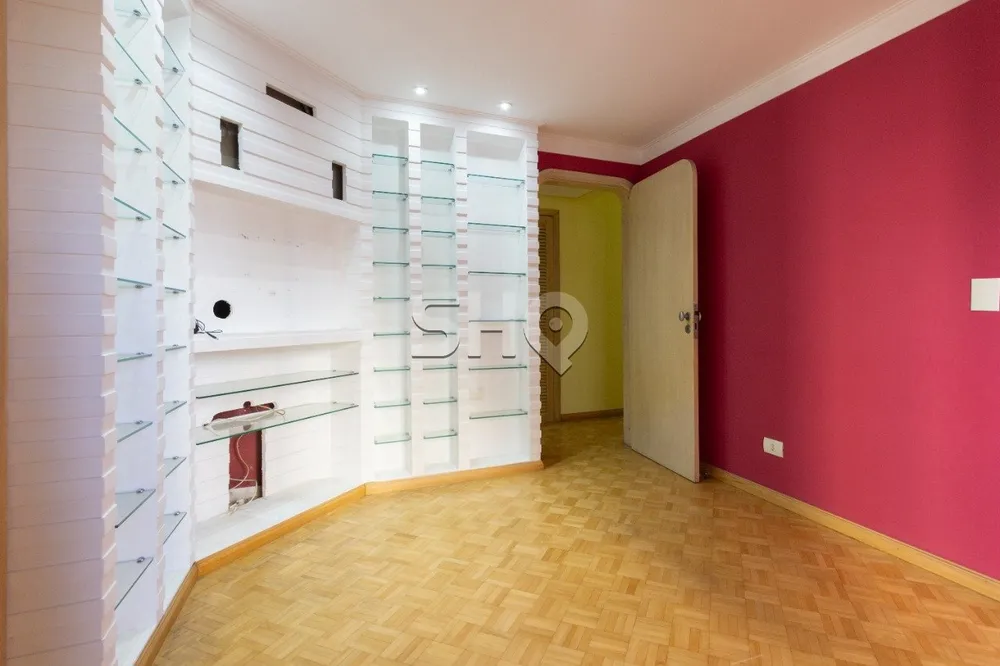 Apartamento, 3 quartos, 193 m² - Foto 2