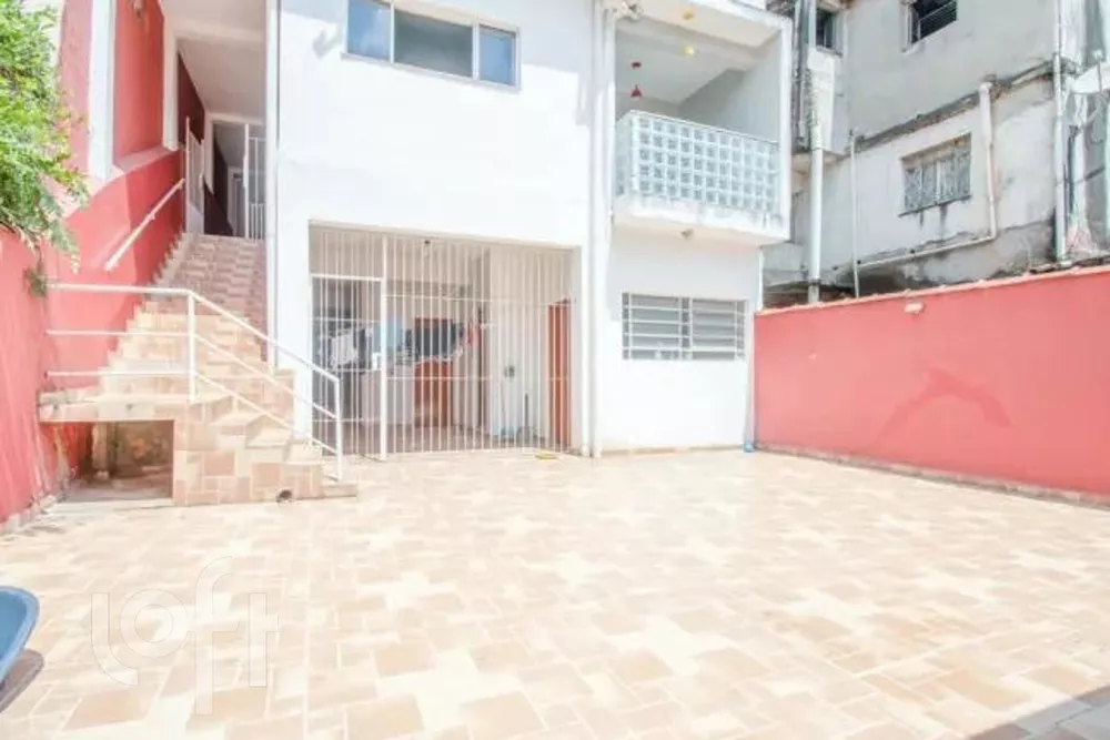 Casa à venda com 4 quartos, 200m² - Foto 1