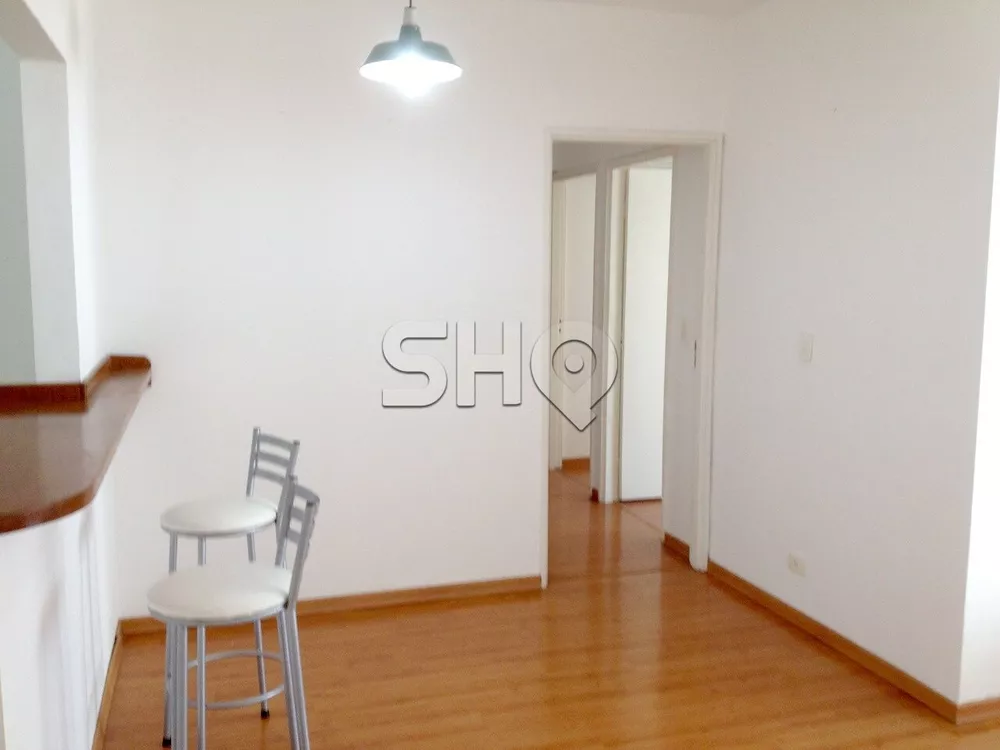 Apartamento para alugar com 3 quartos, 100m² - Foto 2