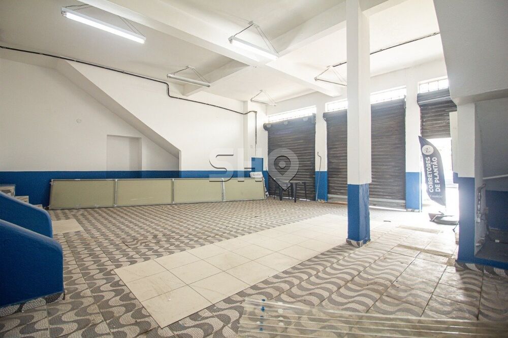 Apartamento para alugar com 2 quartos, 200m² - Foto 1