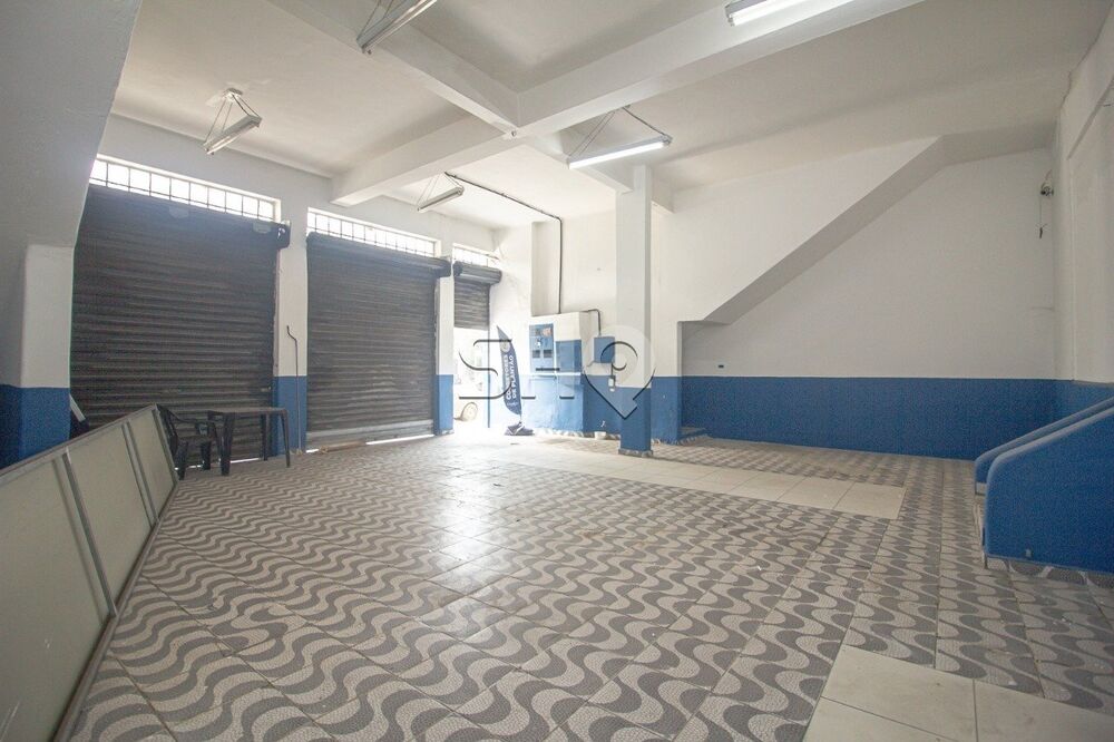 Apartamento para alugar com 2 quartos, 200m² - Foto 2