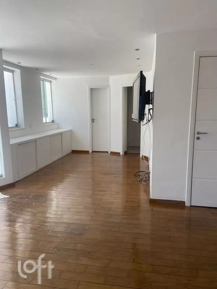 Apartamento à venda com 2 quartos, 220m² - Foto 1