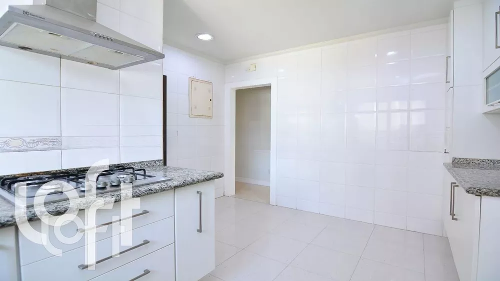 Apartamento à venda com 3 quartos, 126m² - Foto 27