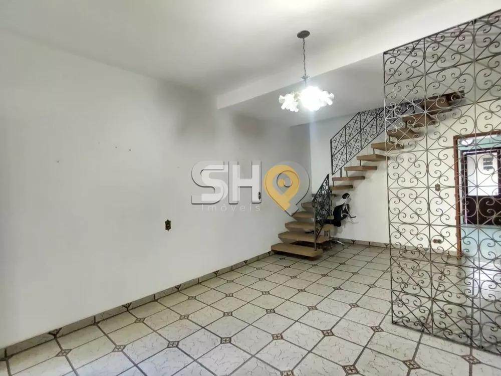 Casa à venda com 2 quartos, 120m² - Foto 1