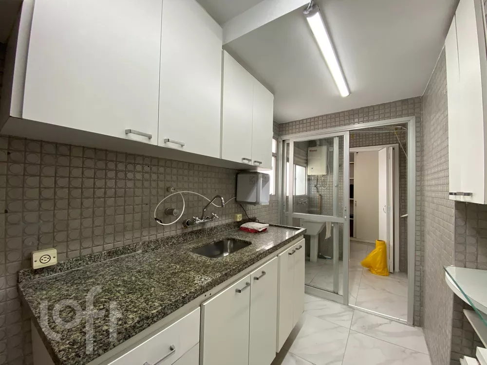 Apartamento à venda com 2 quartos, 70m² - Foto 9