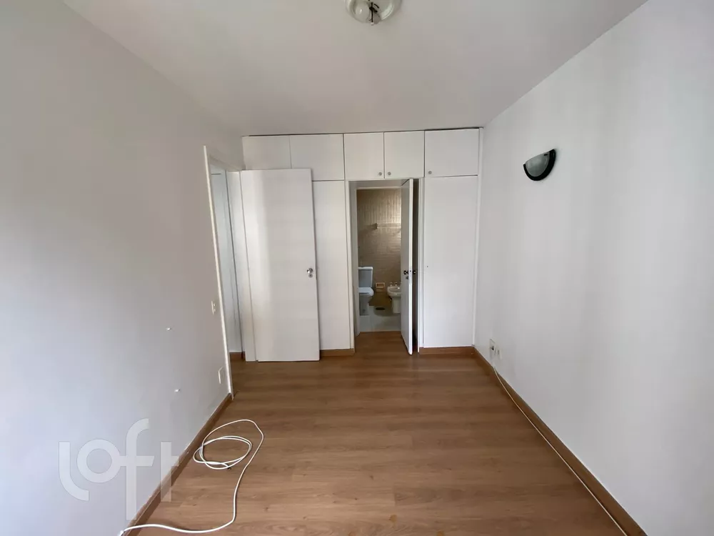 Apartamento à venda com 2 quartos, 70m² - Foto 19