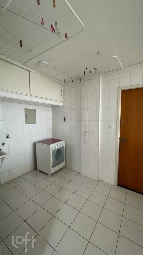 Apartamento à venda com 3 quartos, 141m² - Foto 2