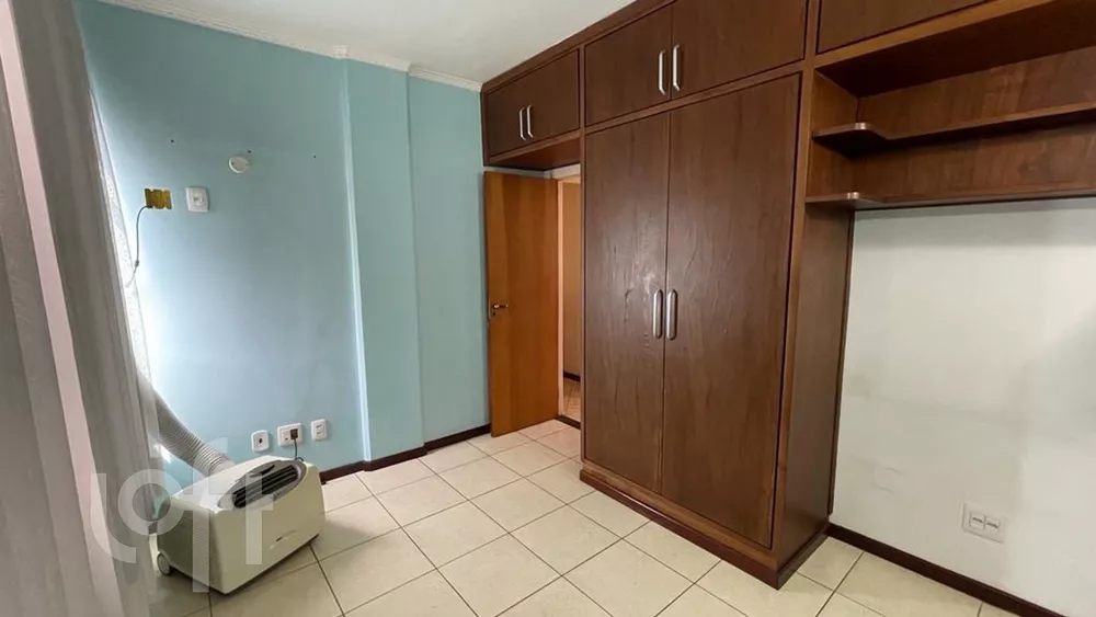 Apartamento à venda com 3 quartos, 141m² - Foto 3