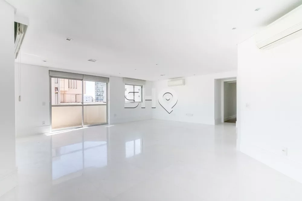 Apartamento à venda com 3 quartos, 210m² - Foto 6