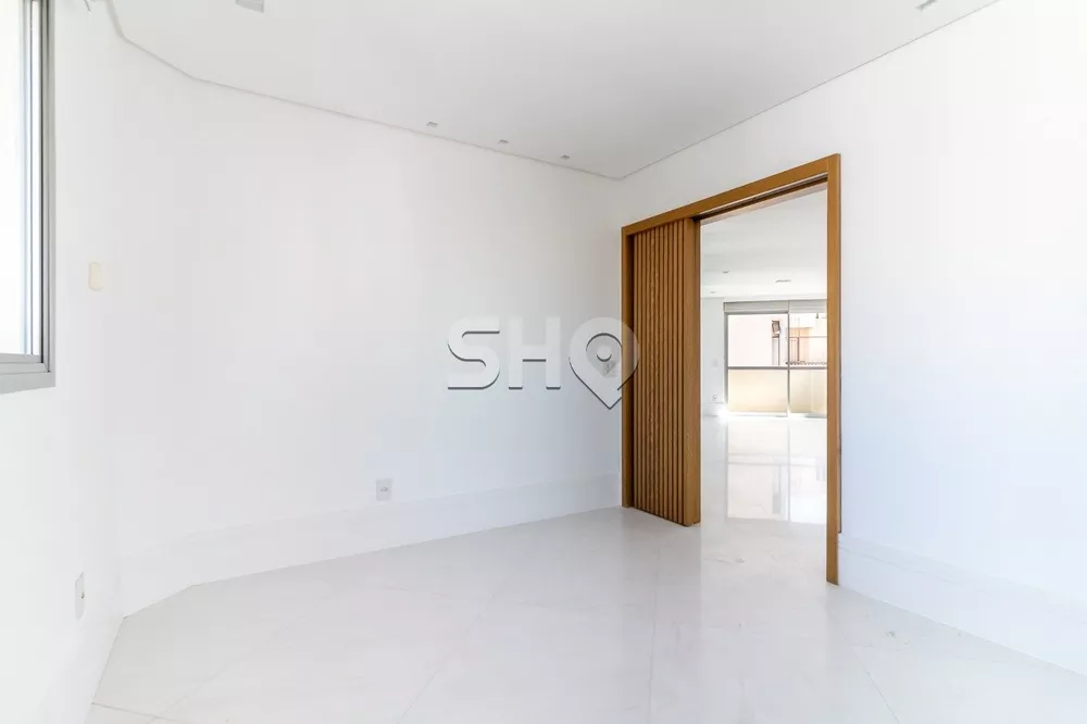 Apartamento à venda com 3 quartos, 210m² - Foto 10