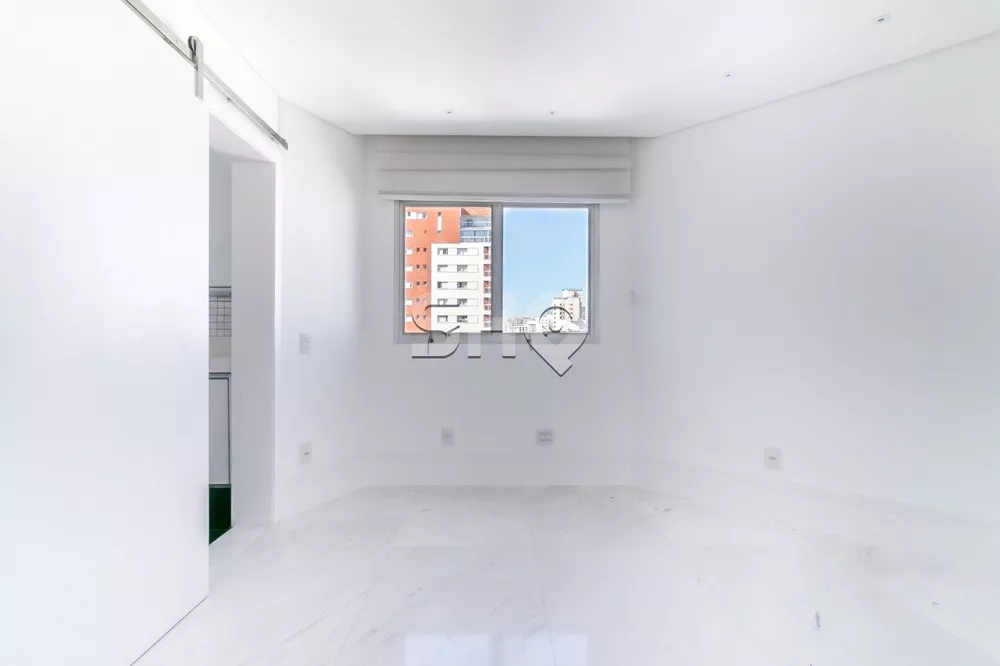 Apartamento à venda com 3 quartos, 210m² - Foto 12