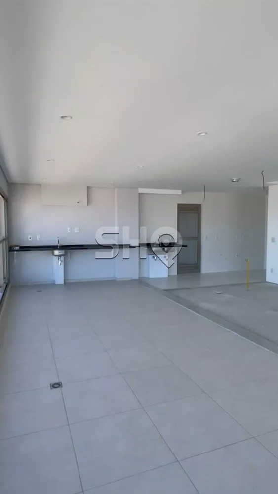 Apartamento à venda com 3 quartos, 144m² - Foto 3