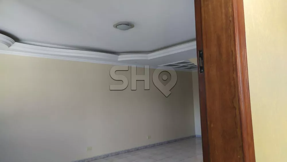 Sobrado à venda com 3 quartos, 244m² - Foto 2