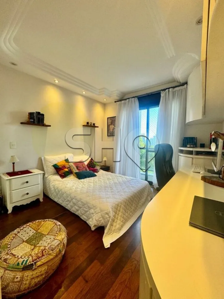 Apartamento, 4 quartos, 220 m² - Foto 1