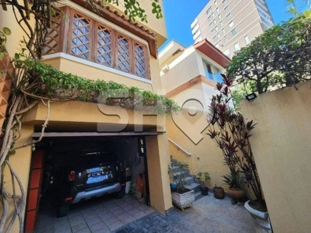 Sobrado à venda com 3 quartos, 160m² - Foto 1