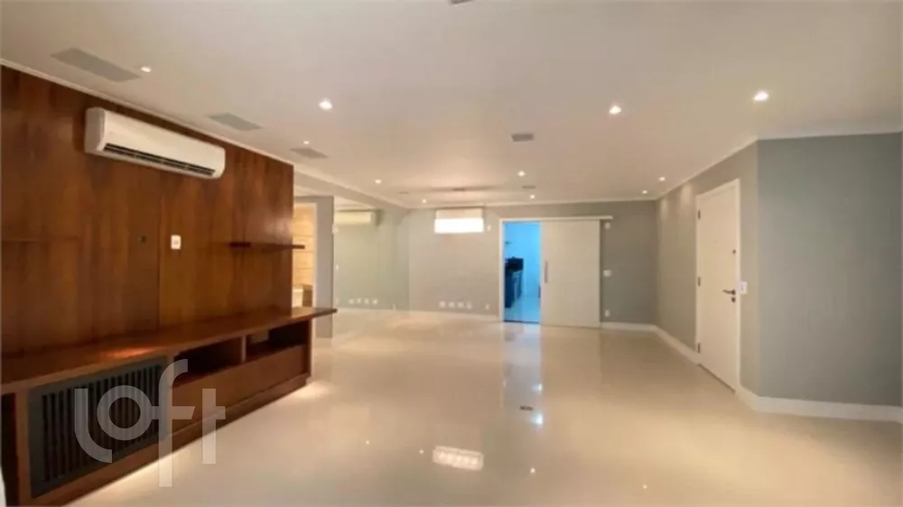 Apartamento à venda com 3 quartos, 220m² - Foto 4