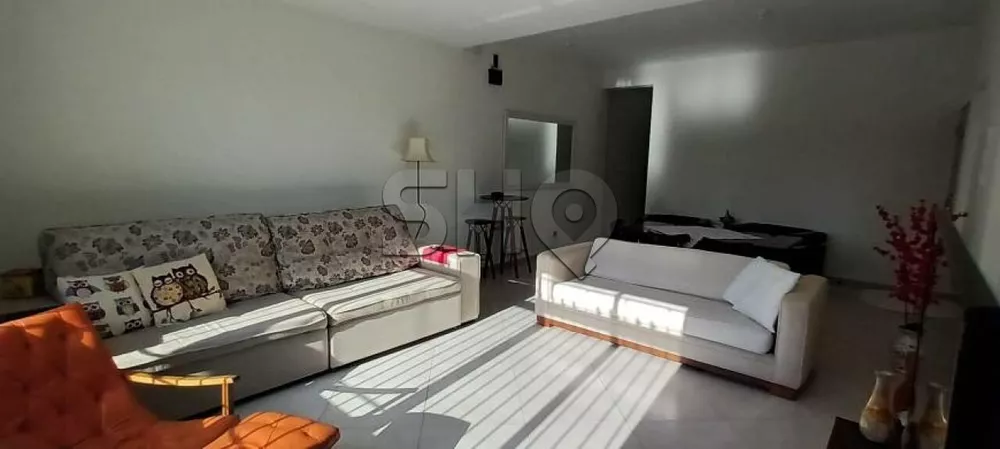 Casa Comercial à venda com 2 quartos, 225m² - Foto 2