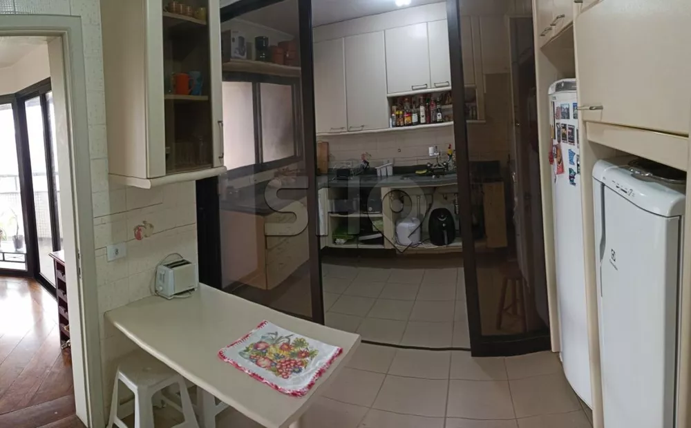 Apartamento à venda com 4 quartos, 196m² - Foto 22