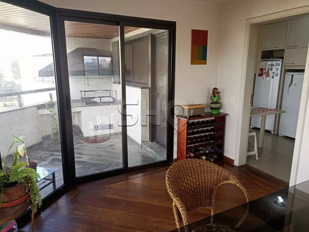 Apartamento à venda com 4 quartos, 196m² - Foto 3