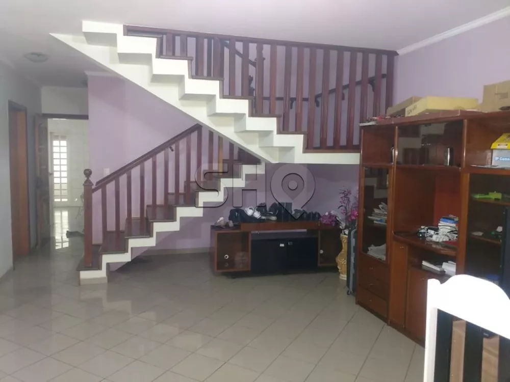 Sobrado à venda com 4 quartos, 300m² - Foto 1