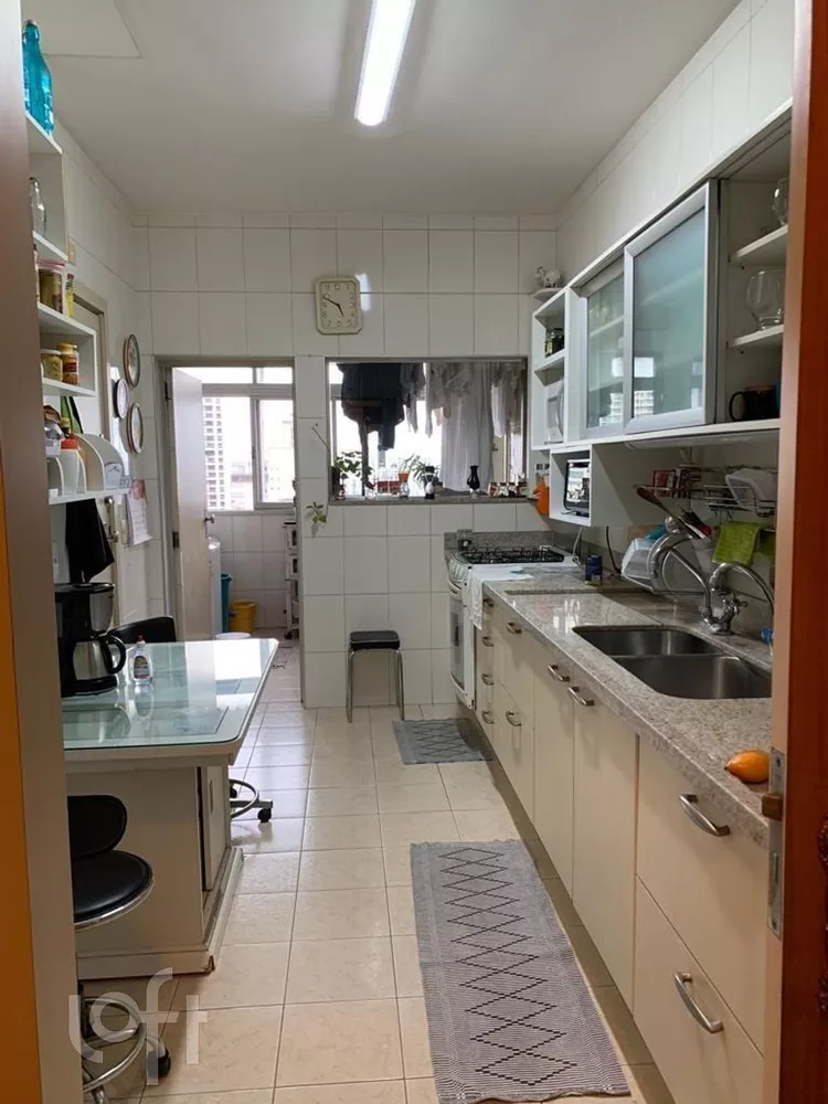 Apartamento à venda com 4 quartos, 247m² - Foto 12